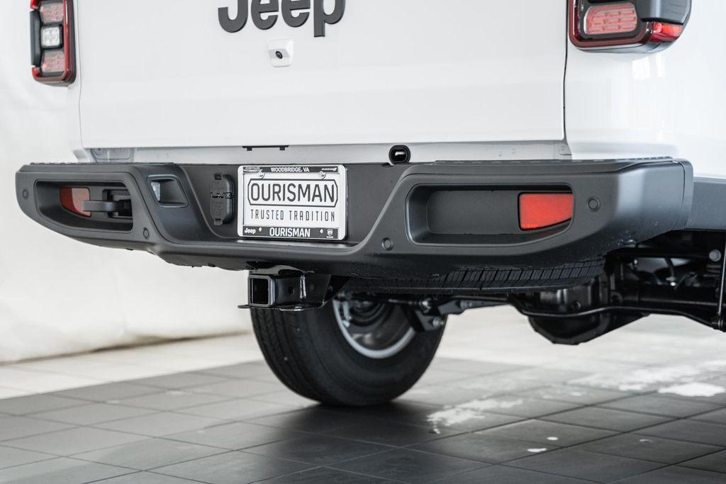 new 2025 Jeep Gladiator car, priced at $49,320