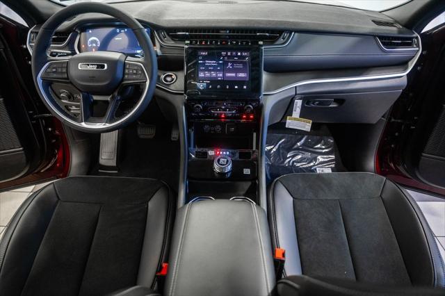 new 2025 Jeep Grand Cherokee car, priced at $39,671