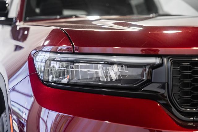 new 2025 Jeep Grand Cherokee car, priced at $39,671