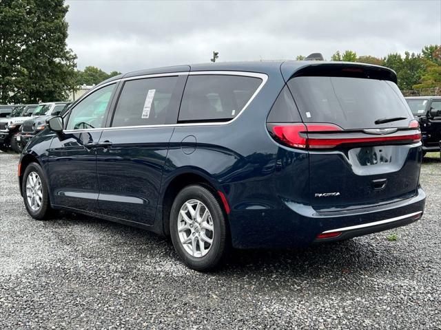 new 2024 Chrysler Pacifica car, priced at $38,666