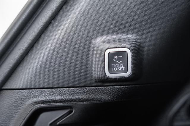 new 2025 Jeep Grand Cherokee car, priced at $40,880