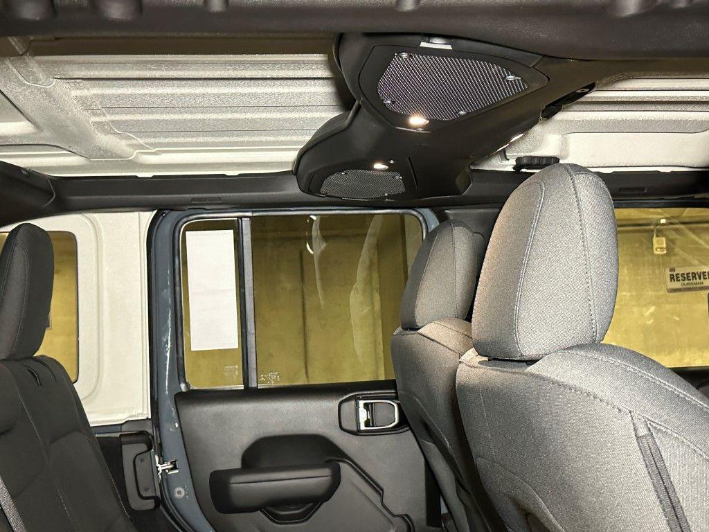 new 2025 Jeep Wrangler car, priced at $50,474