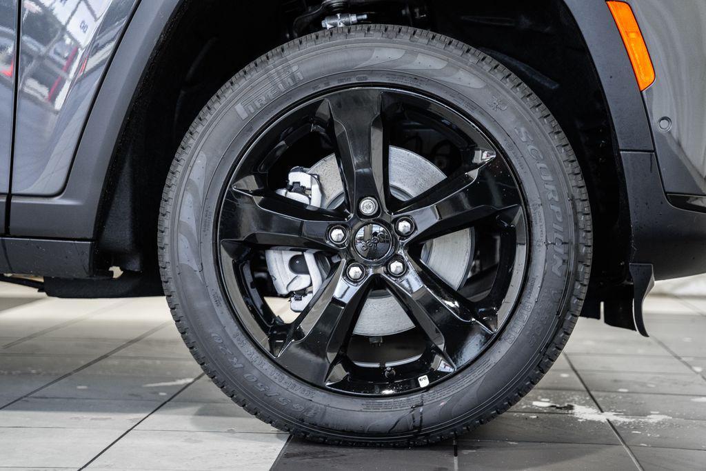 new 2025 Jeep Grand Cherokee L car, priced at $49,391