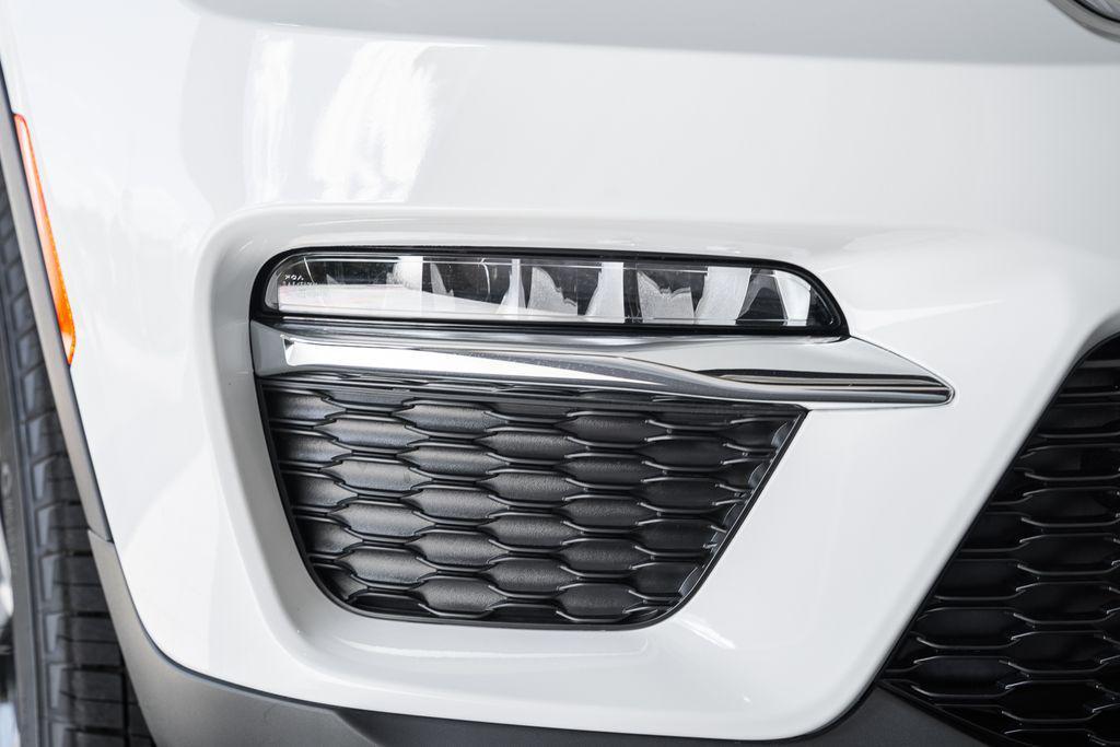 new 2025 Jeep Grand Cherokee car, priced at $42,727