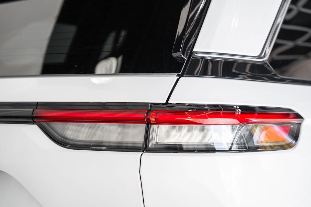 new 2025 Jeep Grand Cherokee car, priced at $42,727