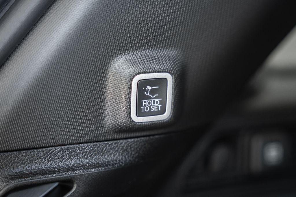 new 2025 Jeep Grand Cherokee car, priced at $42,727