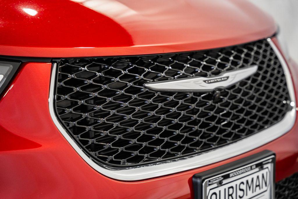 new 2026 Chrysler Pacifica car, priced at $42,768