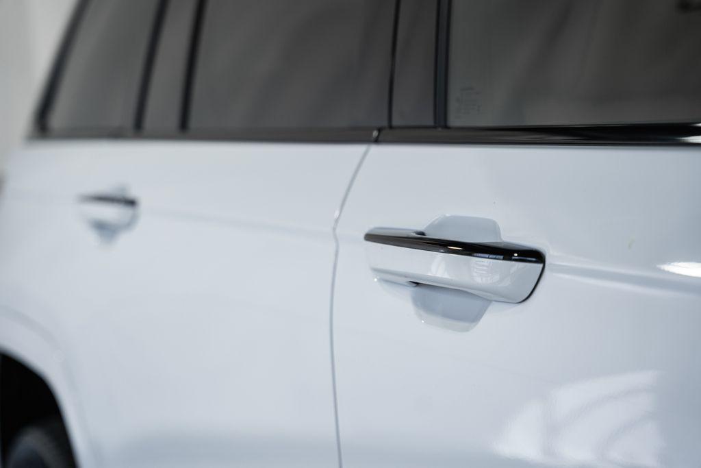 new 2025 Jeep Grand Cherokee car, priced at $60,759