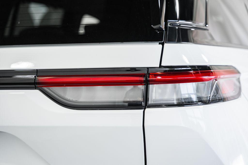 new 2025 Jeep Grand Cherokee car, priced at $60,759