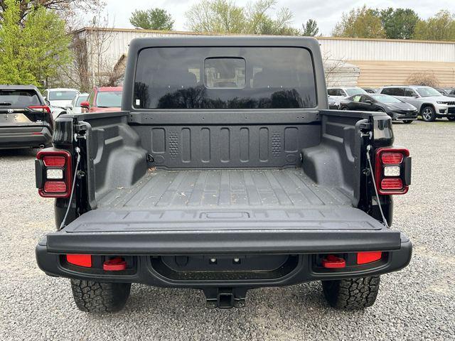 new 2024 Jeep Gladiator car, priced at $54,637