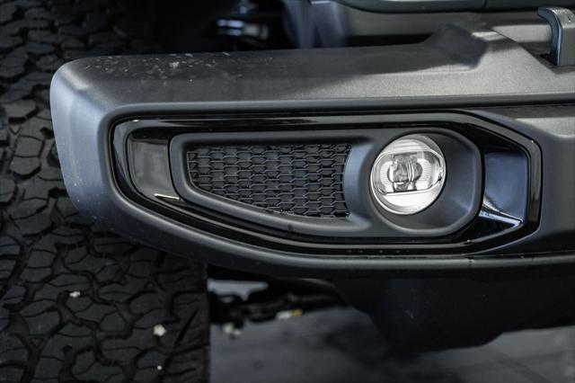 new 2025 Jeep Wrangler car, priced at $48,268