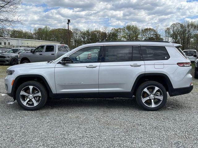 new 2024 Jeep Grand Cherokee L car, priced at $43,285