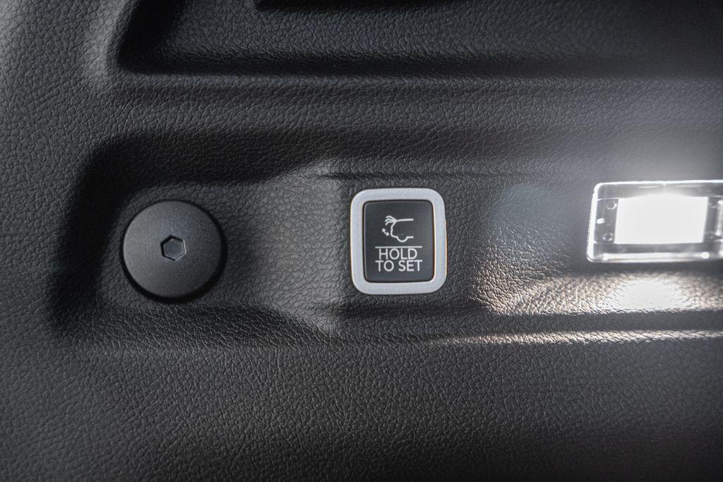 new 2025 Jeep Grand Cherokee L car, priced at $48,855