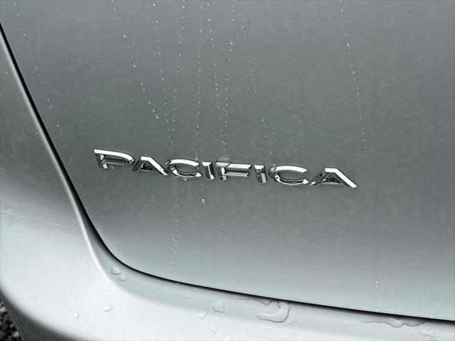 new 2024 Chrysler Pacifica car, priced at $40,102