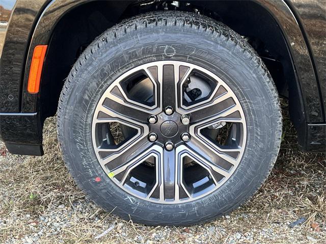 new 2024 Jeep Wagoneer L car, priced at $71,598