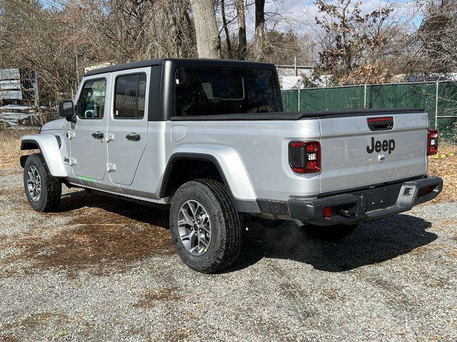 new 2024 Jeep Gladiator car, priced at $43,534