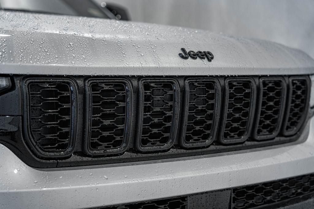 new 2025 Jeep Grand Cherokee L car, priced at $40,533