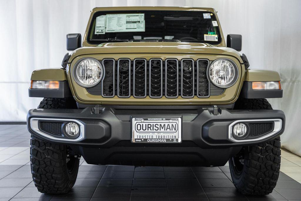 new 2025 Jeep Gladiator car, priced at $42,411