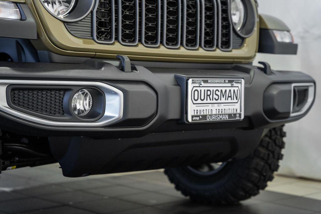 new 2025 Jeep Gladiator car, priced at $42,411