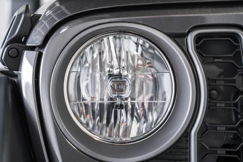 new 2026 Jeep Wrangler car, priced at $45,725