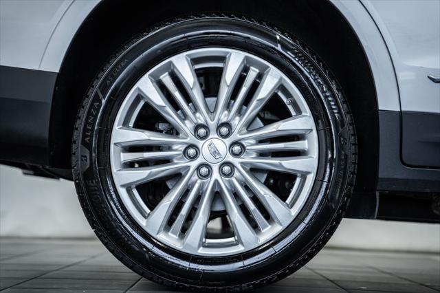 used 2018 Cadillac XT5 car, priced at $18,500