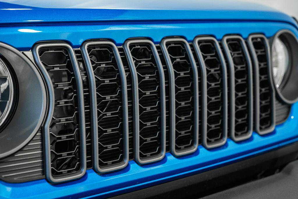 new 2025 Jeep Wrangler car, priced at $47,270
