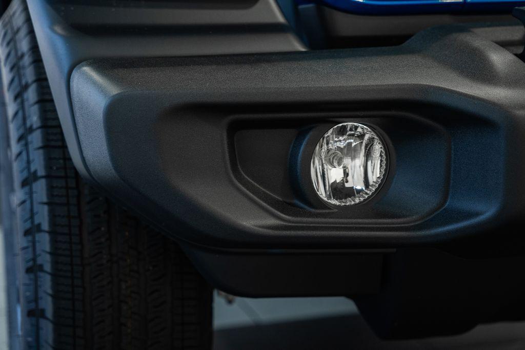 new 2025 Jeep Wrangler car, priced at $47,270
