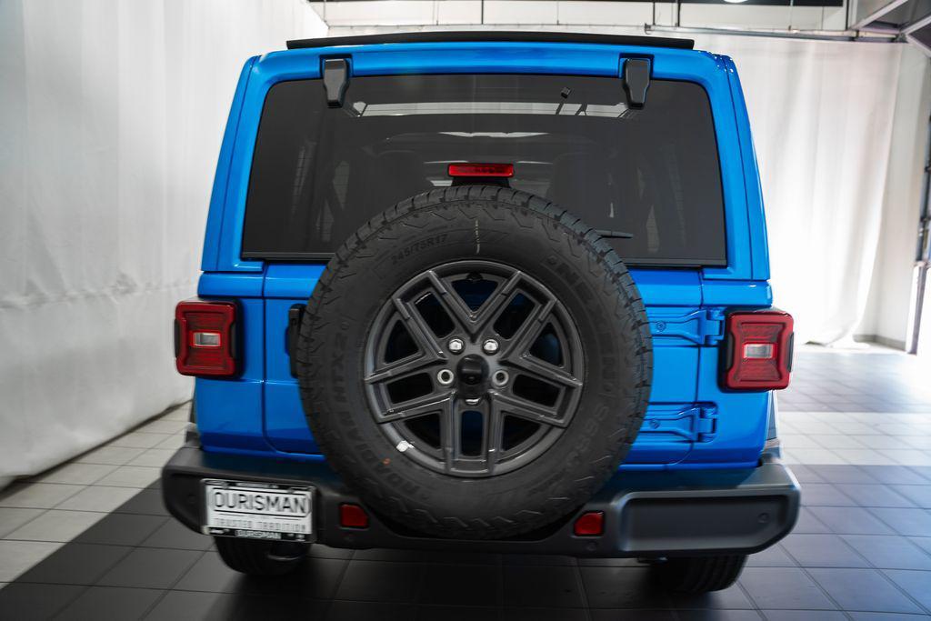 new 2025 Jeep Wrangler car, priced at $47,270