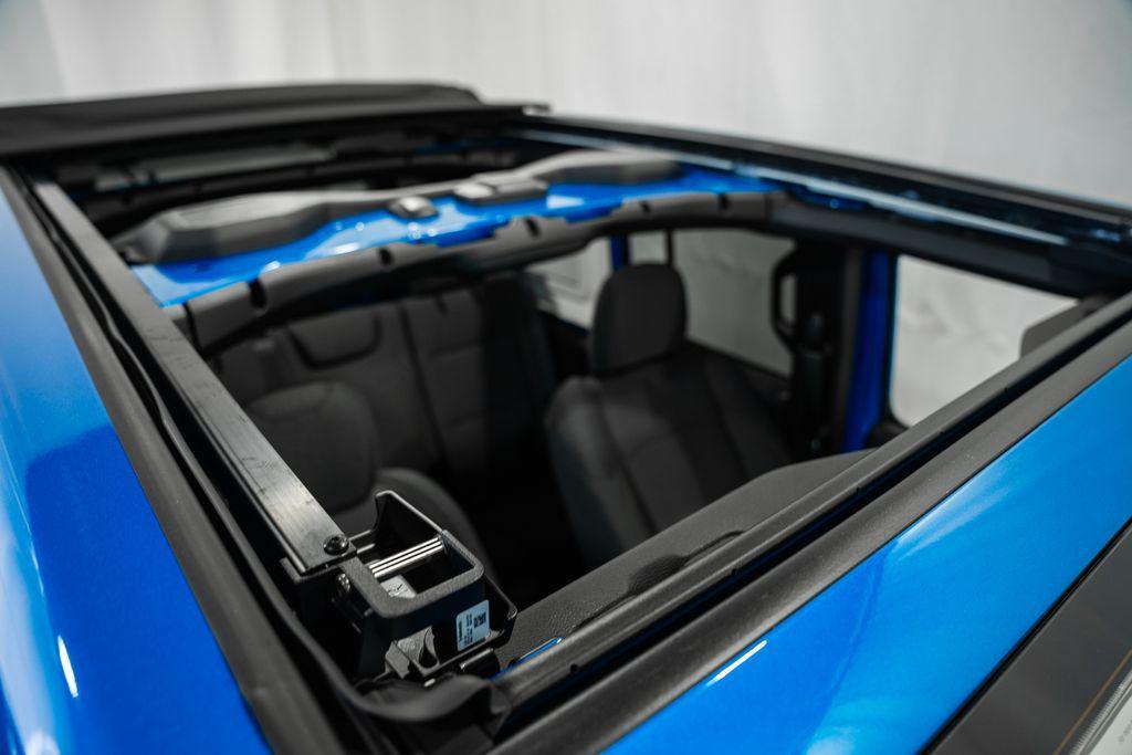 new 2025 Jeep Wrangler car, priced at $47,270