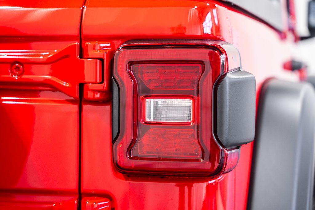 new 2025 Jeep Wrangler car, priced at $47,262