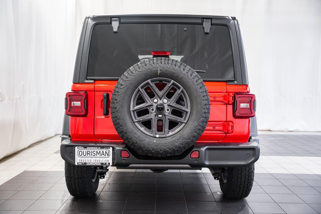 new 2025 Jeep Wrangler car, priced at $47,262