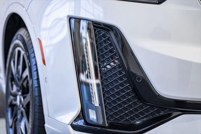used 2021 Cadillac XT6 car, priced at $36,000