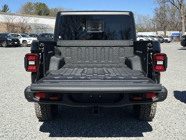 new 2024 Jeep Gladiator car, priced at $53,962