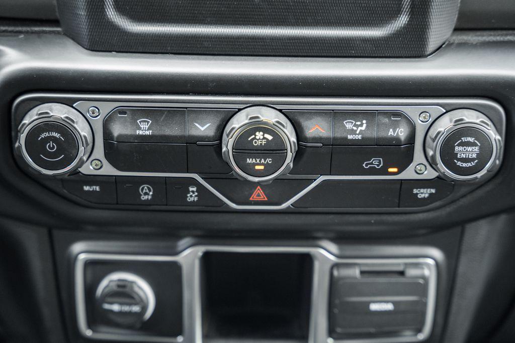 used 2022 Jeep Wrangler Unlimited car, priced at $33,000