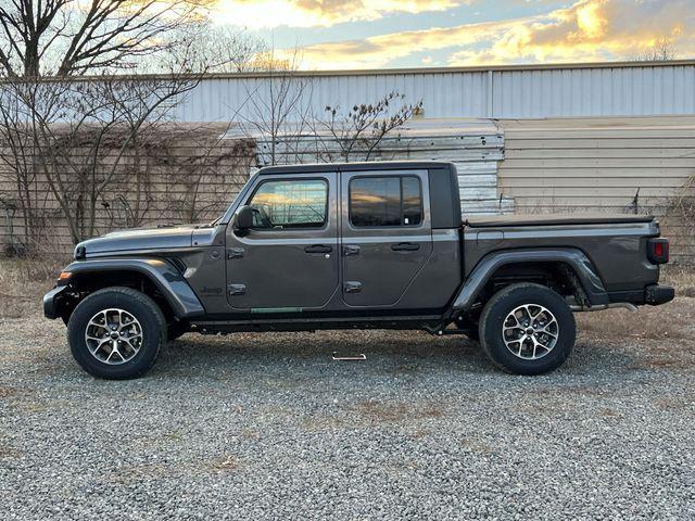 new 2024 Jeep Gladiator car, priced at $42,348