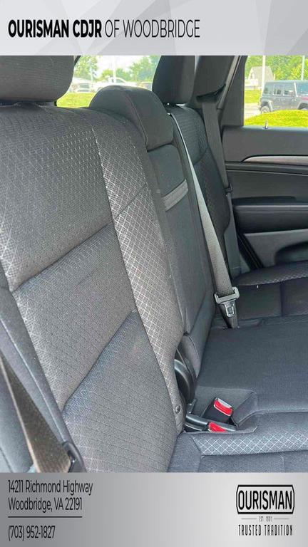used 2018 Jeep Grand Cherokee car, priced at $18,000