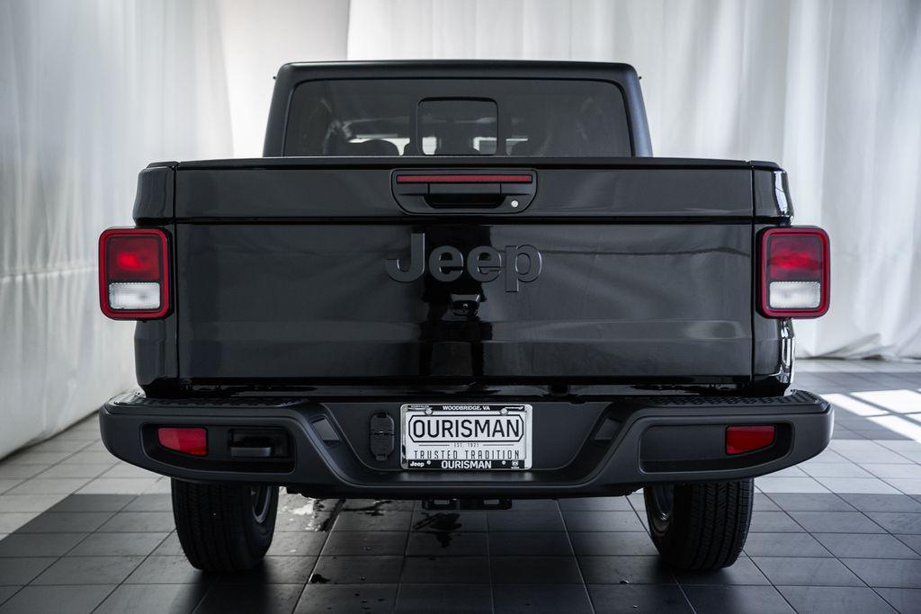 new 2025 Jeep Gladiator car, priced at $44,500