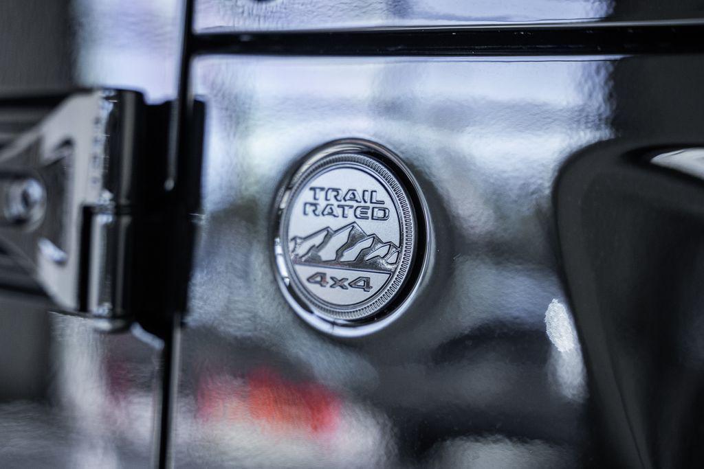 new 2025 Jeep Gladiator car, priced at $44,500