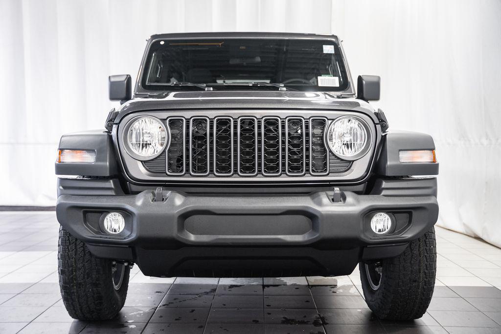 new 2025 Jeep Wrangler car, priced at $47,716