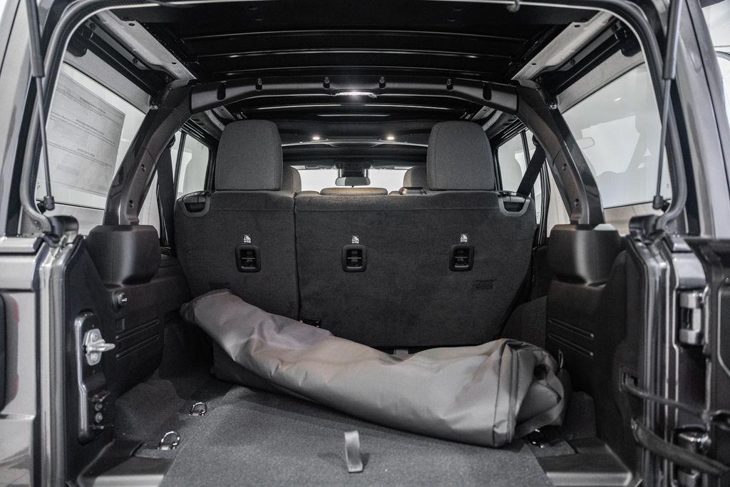 new 2025 Jeep Wrangler car, priced at $47,716