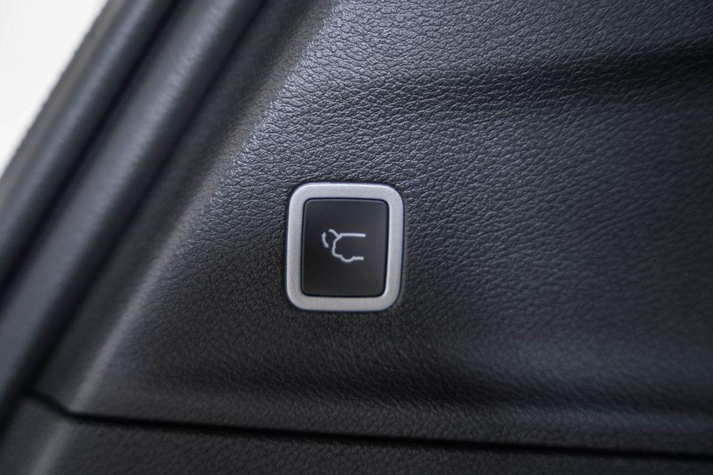 new 2026 Chrysler Pacifica car, priced at $45,917