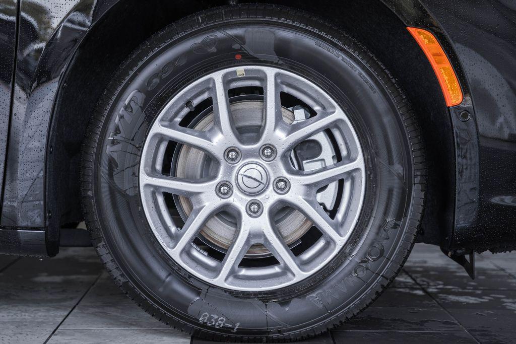 new 2026 Chrysler Pacifica car, priced at $45,917