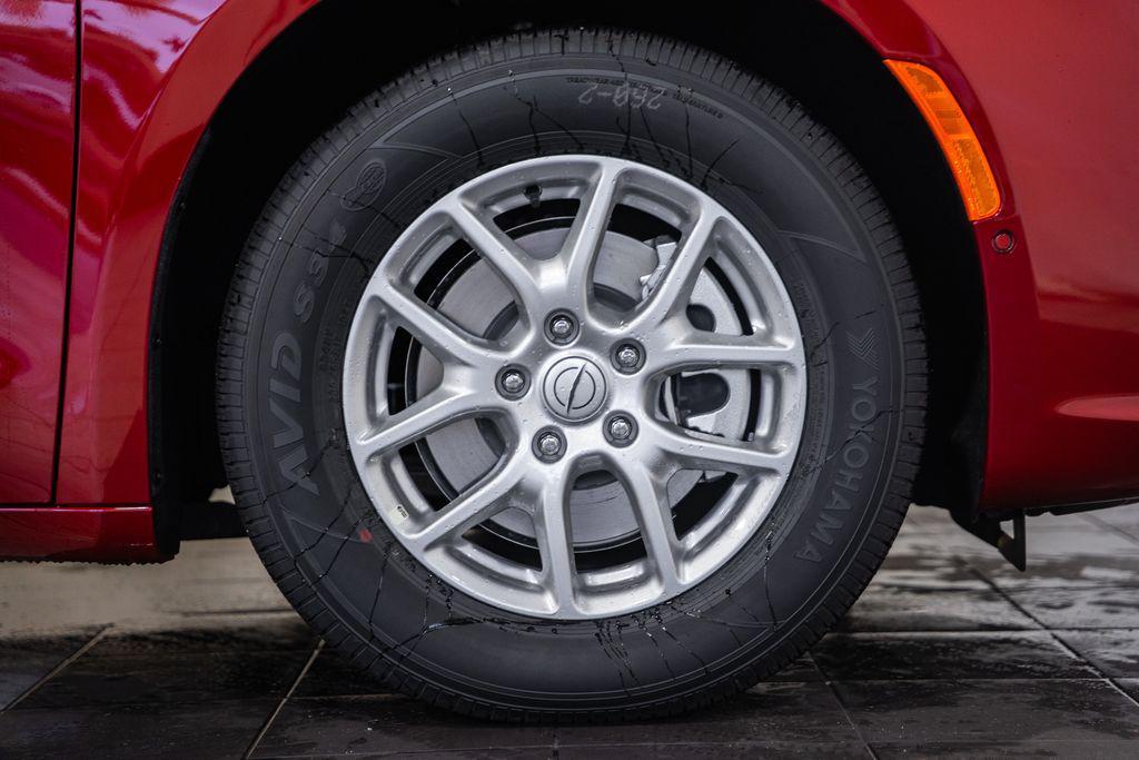 new 2026 Chrysler Pacifica car, priced at $44,838