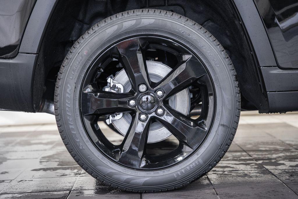 new 2025 Jeep Grand Cherokee L car, priced at $50,064