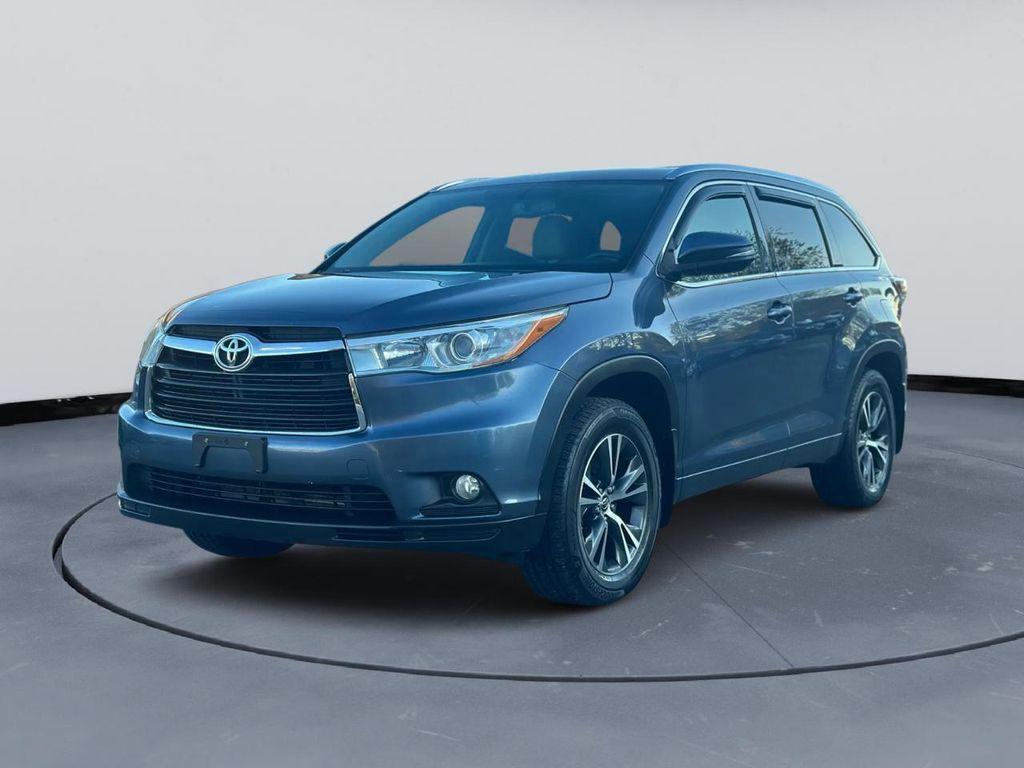 used 2016 Toyota Highlander car, priced at $14,999