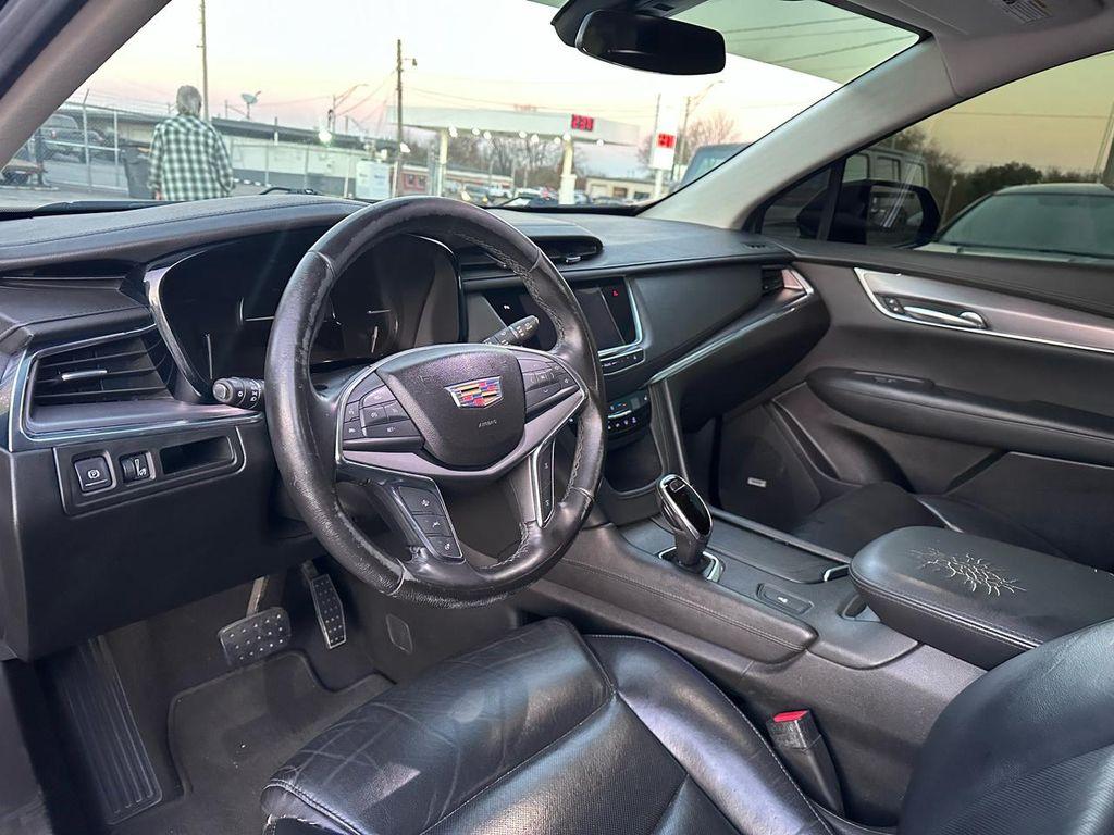used 2019 Cadillac XT5 car, priced at $15,999