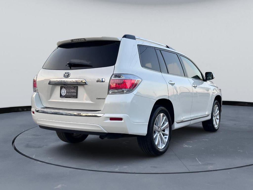 used 2013 Toyota Highlander Hybrid car, priced at $10,389