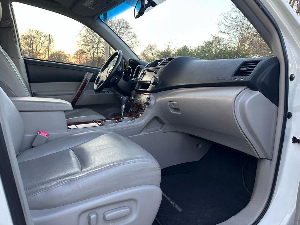 used 2013 Toyota Highlander Hybrid car, priced at $10,389