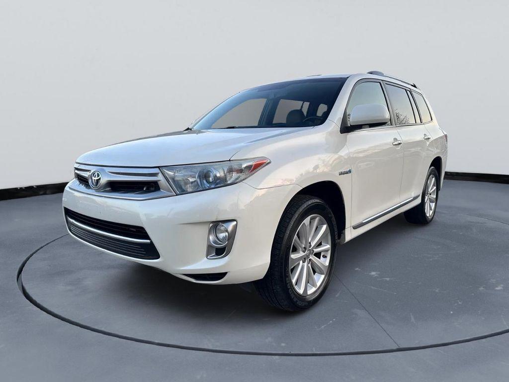 used 2013 Toyota Highlander Hybrid car, priced at $10,389