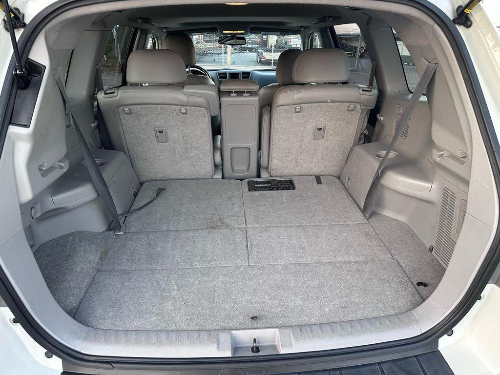 used 2013 Toyota Highlander Hybrid car, priced at $10,389